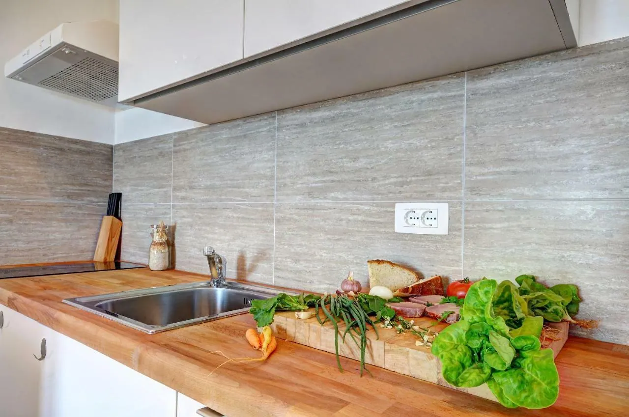 Apartments Lila Novigrad Croatia