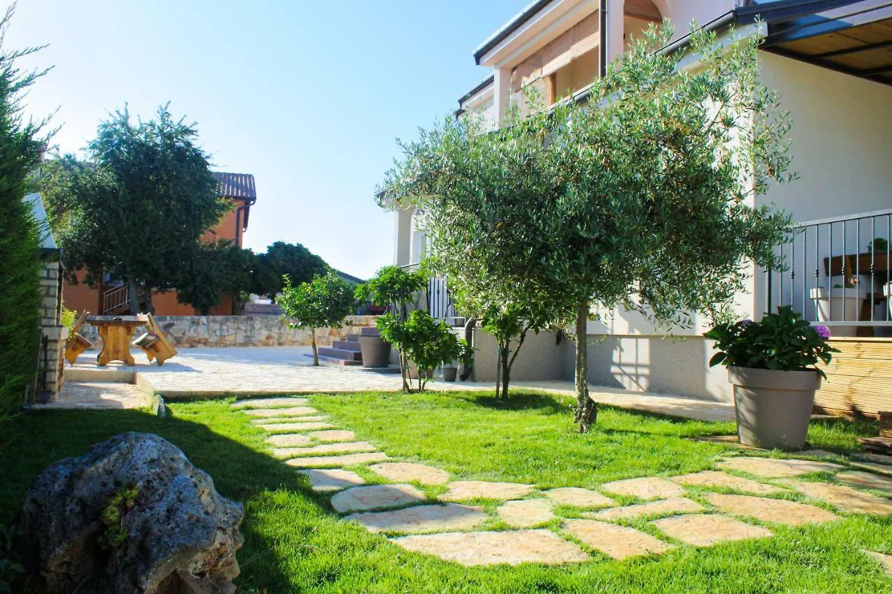 Apartments Lila Novigrad Novigrad (Istria)