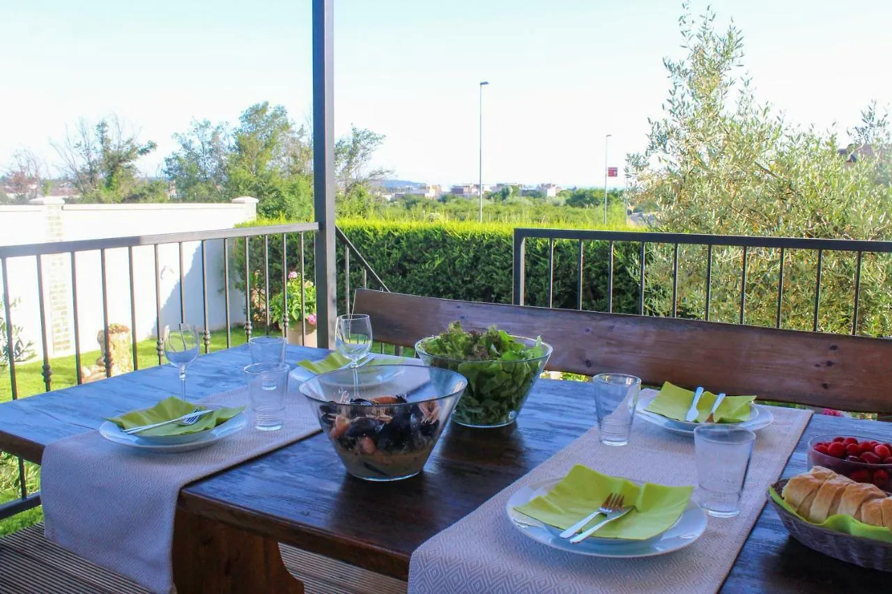 Apartments Lila Novigrad