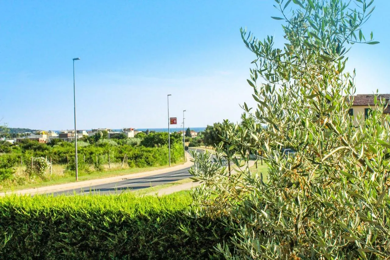 Apartments Lila Novigrad 0*, Novigrad (Istria)
