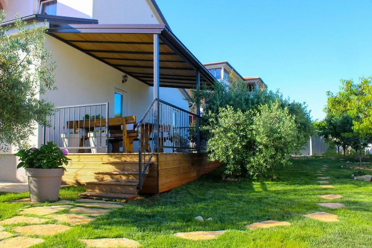 Apartments Lila Novigrad